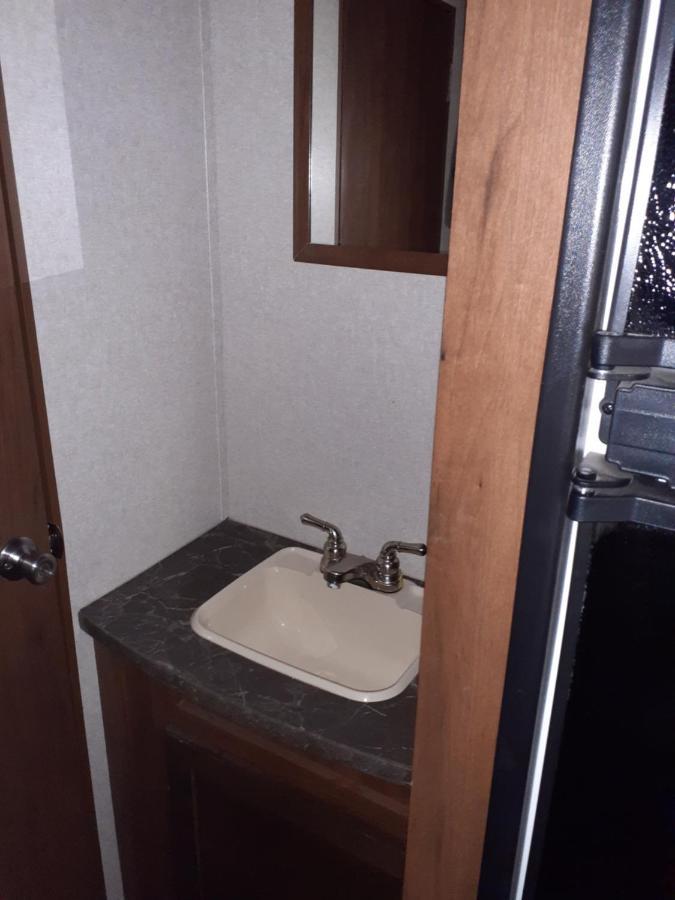 2017 Camper Located At The St. George Rv Park! Hotel Exterior photo